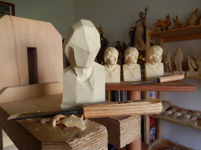 Sculpter sur bois sculpter.lu von Hobby Sculpture Sculpter sur bois sculpter.lu