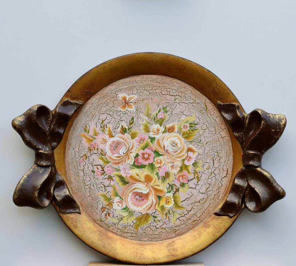 Decorative wooden tray von SvetLana Decorative wooden tray