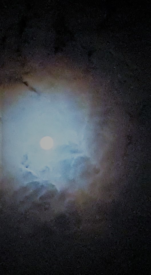 geheimnisvoller Mond von geheimnisvoller Mond