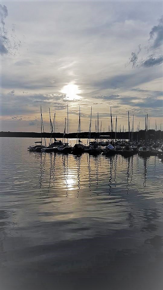 Stille über dem Wasser von Stille über dem Wasser
