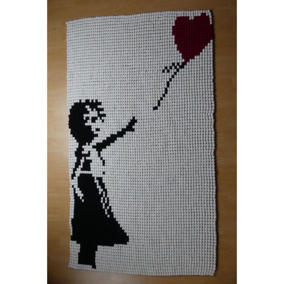 Girl with Red Balloon von Das Igelchen Girl with Red Balloon